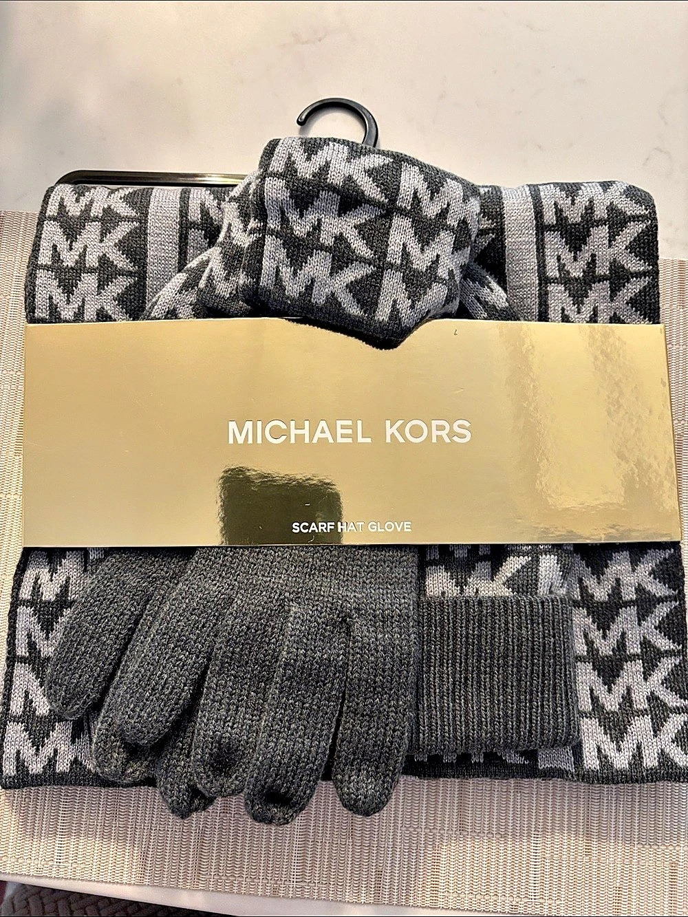 Michael Kors Scarf Hat Glove Set Dark Gray & light Gray NWT
